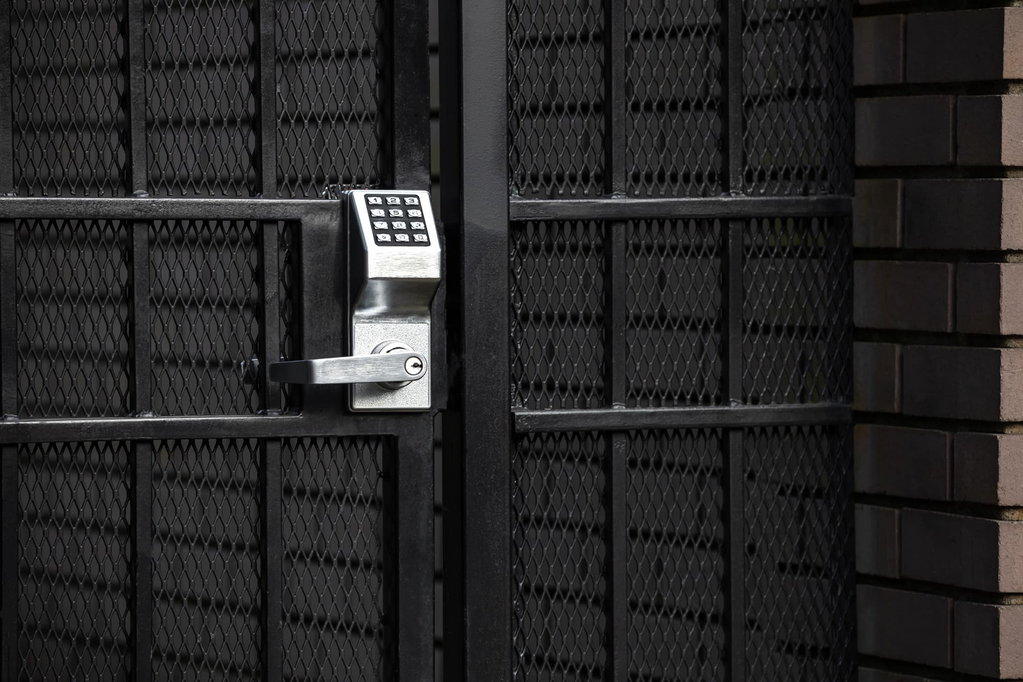 keypad-lock-on-exterior-garden-gate